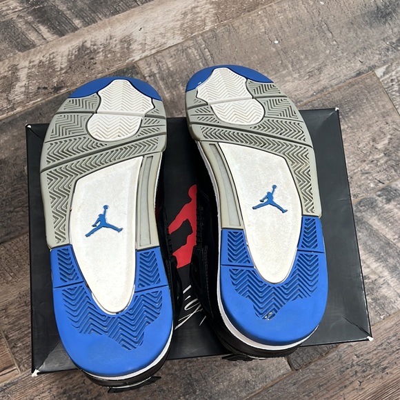 Jordan 4 alternate motorsports - Picture 3 of 9